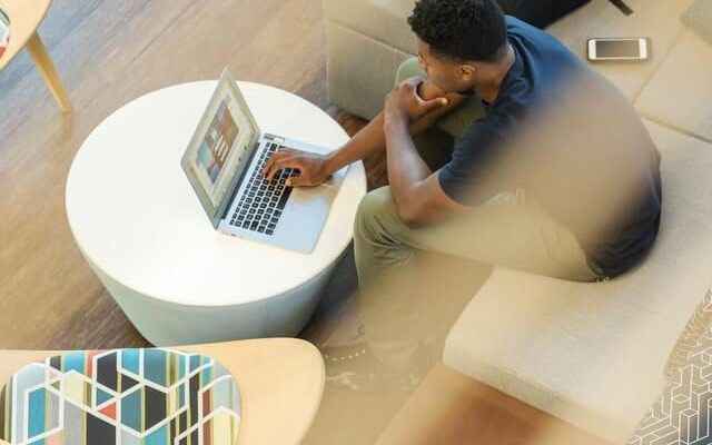 installer un logiciel pour gérer les ressources humaines en saas